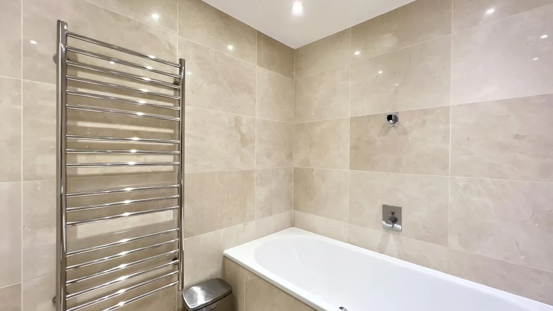 Vip Serviced Apartments London Excellent Location Great Price